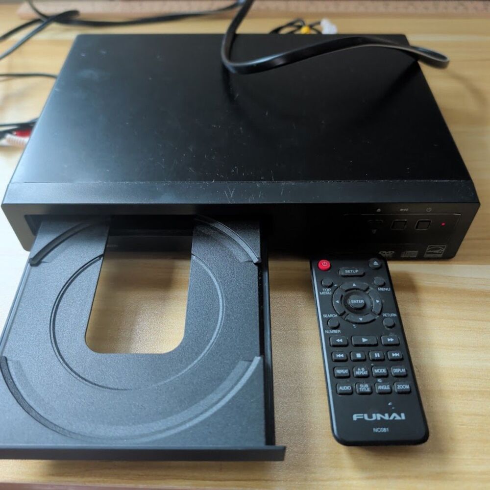 Funai DP100FX5 DVD Player Tested Working Remote AV Cables Included